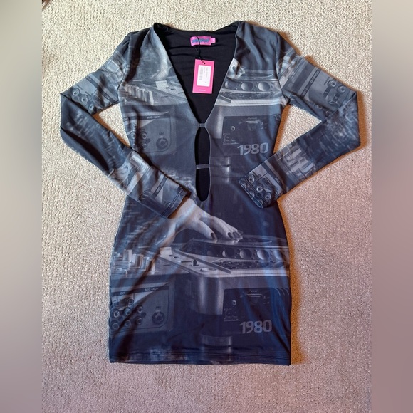 BNWT Edikted dj printed cut out dress - Picture 2 of 2